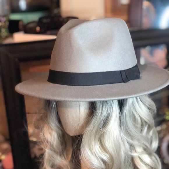 Hat - Picture 4 of 4